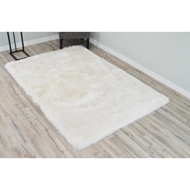 Tapis blanc à poils longs 5 pi 3 po x 7 pi 3 po Adri, Rectangle 5 pi 3 po x 7 pi 5 po