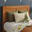 Lit plateforme en bois massif avec pied de lit et tiroirs sous le lit Lamarkus-1425568968-1446559256