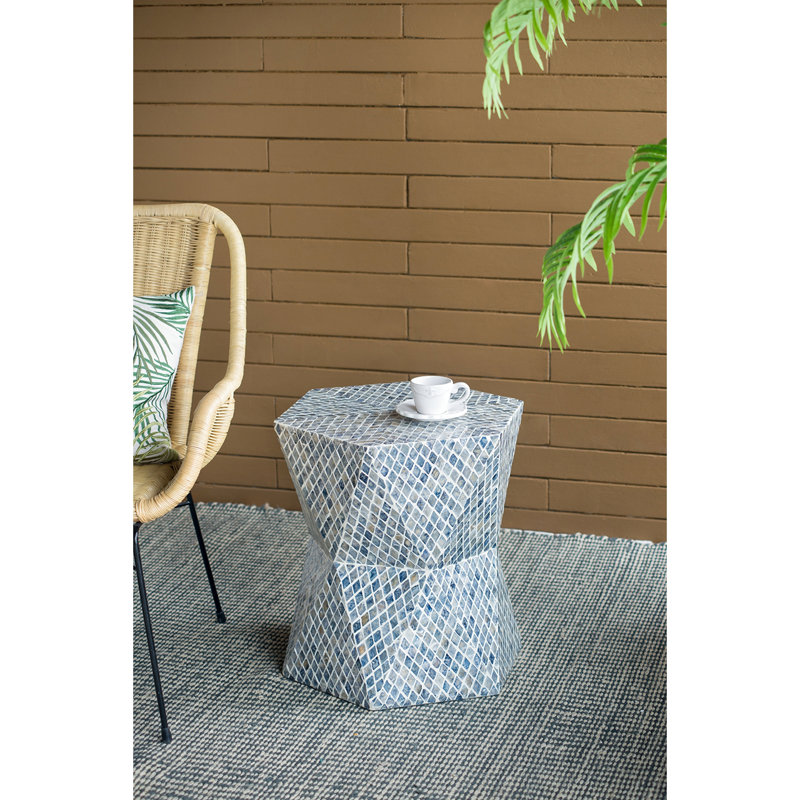 80% 20% Tabouret bleu avec motif linéaire et surface utile pour une utilisation intérieure