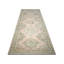 Tapis de couloir unique en laine noué à la main des années 1960 de 4 pi 8 po x 14 pi rose clair / beige