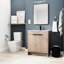 Armoire de salle de bain autoportante de 30 pouces avec lavabo en céramique blanche. 2 portes. Moderne. Chêne uni. Contreplaqué. Tablette réglable. Poignées en métal pour meuble-lavabo délicat, en pouces. Lavabo et unité luxueuse-1353957582-1353957585