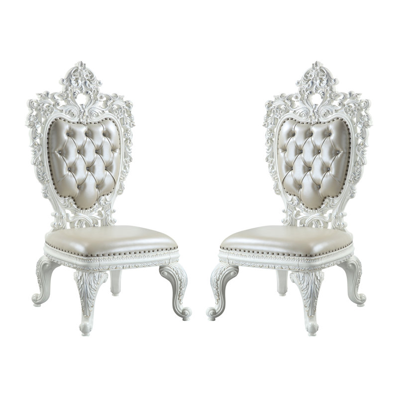 Chaise d'appoint capitonnée beige