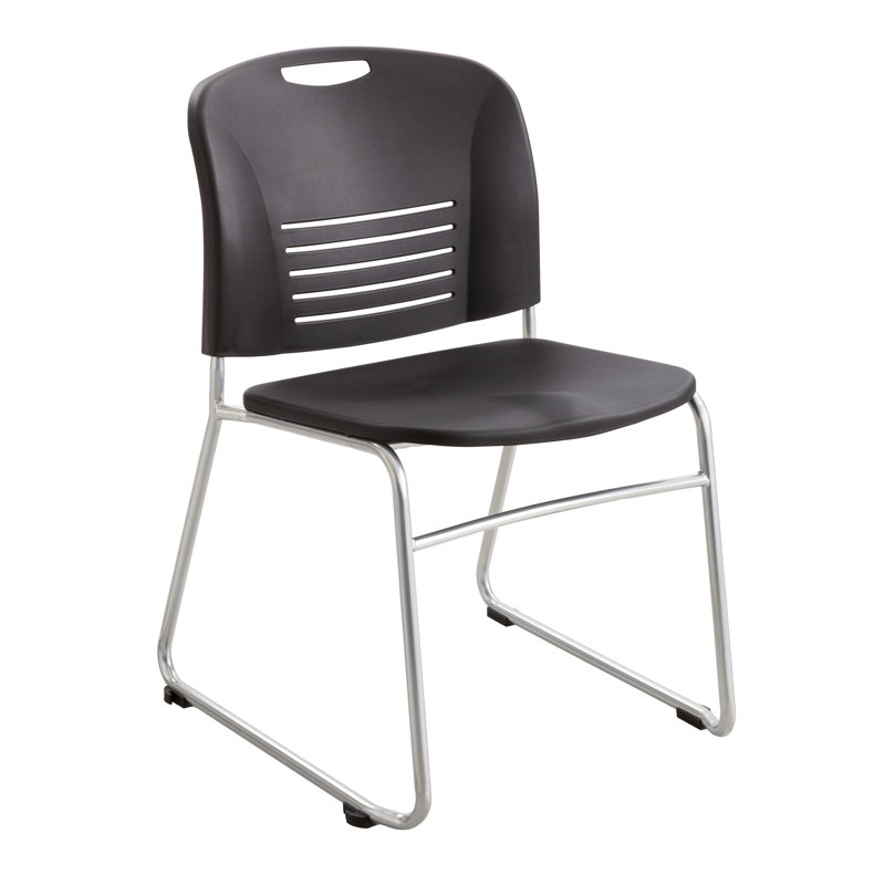 Chaise empilable sans accoudoirs 19,5 po Vy, Noir
