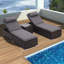 Trois ensembles de chaises longues de patio-963621151