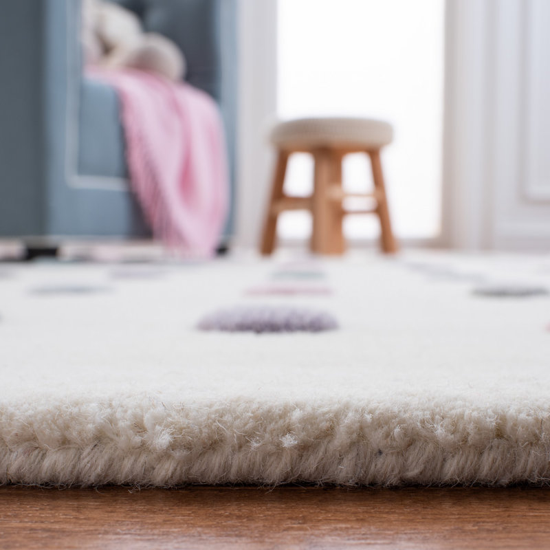 Hadi Hand Loomed 70% Wool, 20% Latex, 10% Cotton Rug, Rectangle 4' x 6'