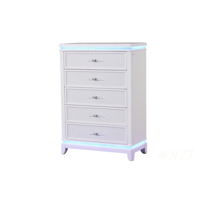 Opium Modern Style 5-Drawer Chest with Diamond Pulls and Reflective Accents, Perfect for Organized and Stylish Storage in Any Bedroom.