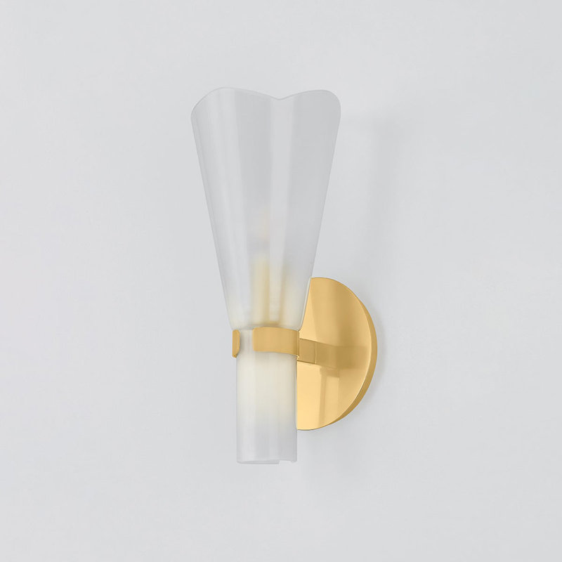Pine Island 1 - Light Armed Sconce, Aged Brass