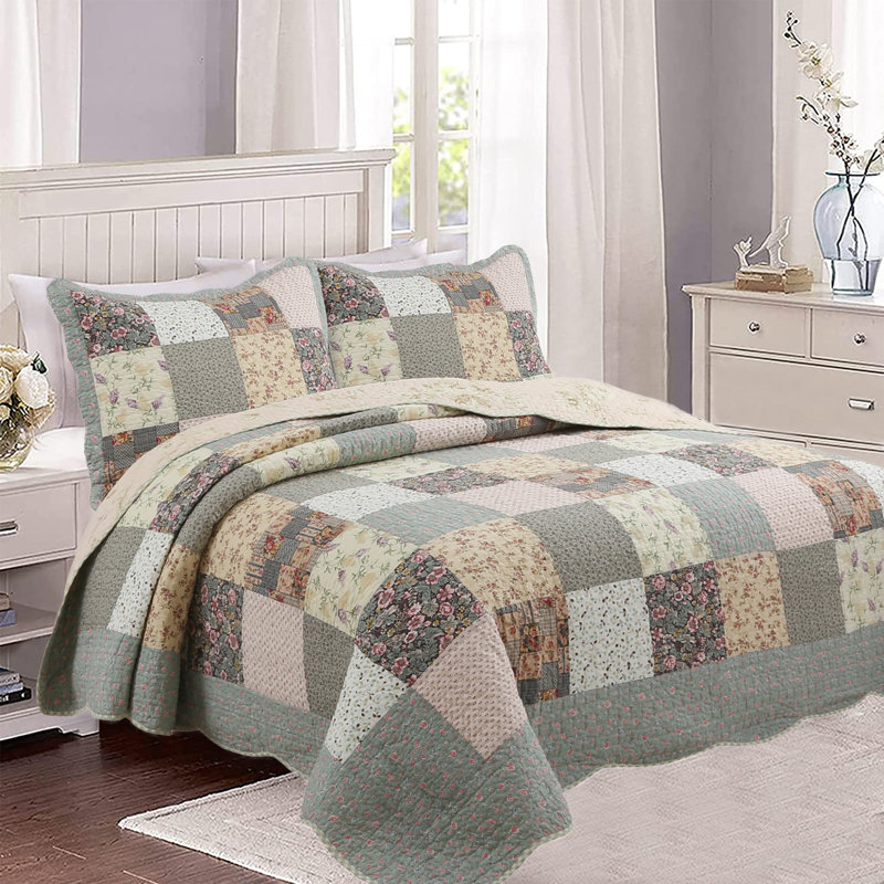 BB2022-080 Cotton Floral Quilt, Queen Quilt + 2 Standard Shams 
