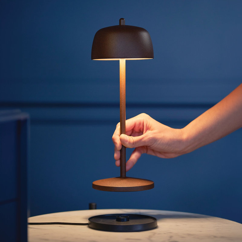 Theta Pro Table Lamp, Rust