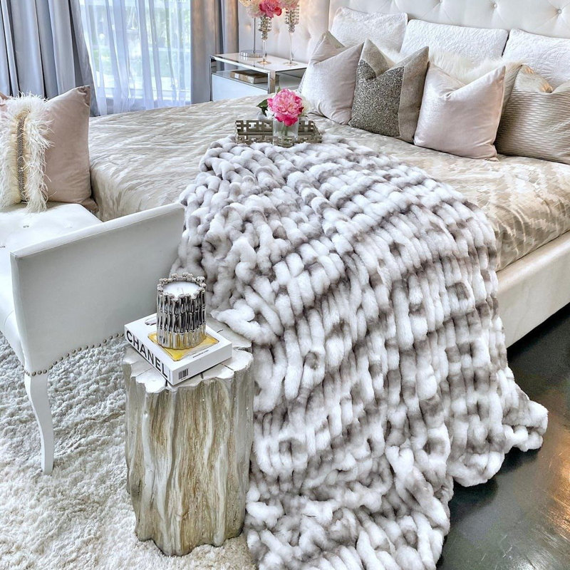 Nuevo Coverlet, Silver/Gray