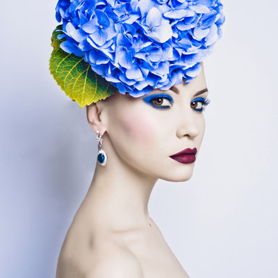Dame avec hydrangée - Photographie sur toile