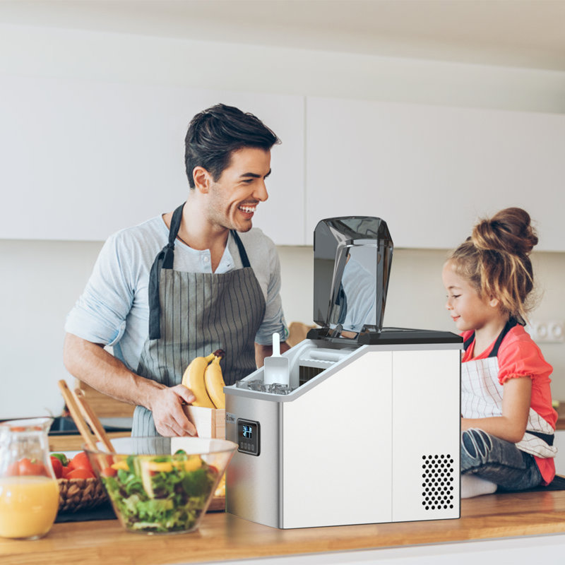 Casart 22 Lb. Daily Production Cube Clear Ice Portable Ice Maker