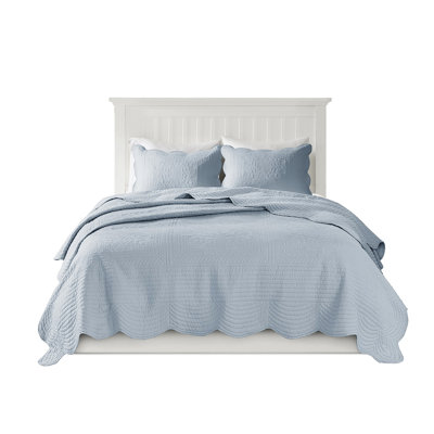 Reversible Scalloped Edge Bedding King/ King - Microfiber Fabric, Stylish Design With 90% Cotton Fill, Machine Wash