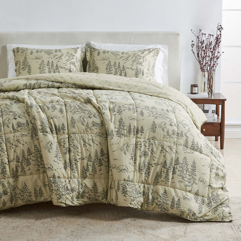 Holiday Printed Down-Alternative Comforter Set with Shams, Queen Comforter + 2 Standard Shams, Bear Mountain
