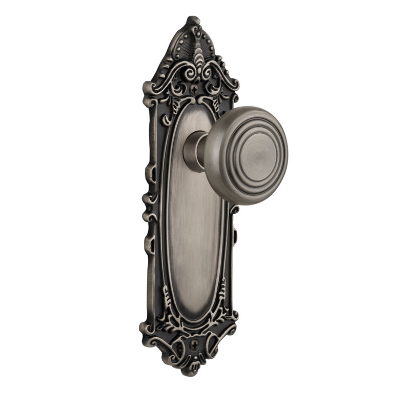 Plaque victorienne avec poignée de porte décorative, Étain antique, 2 3/4
