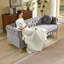 Canapé Chesterfield en velours avec coussins ronds, clous en cuivre, boutons touffetés, pieds en métal et boucles décoratives-1323156254