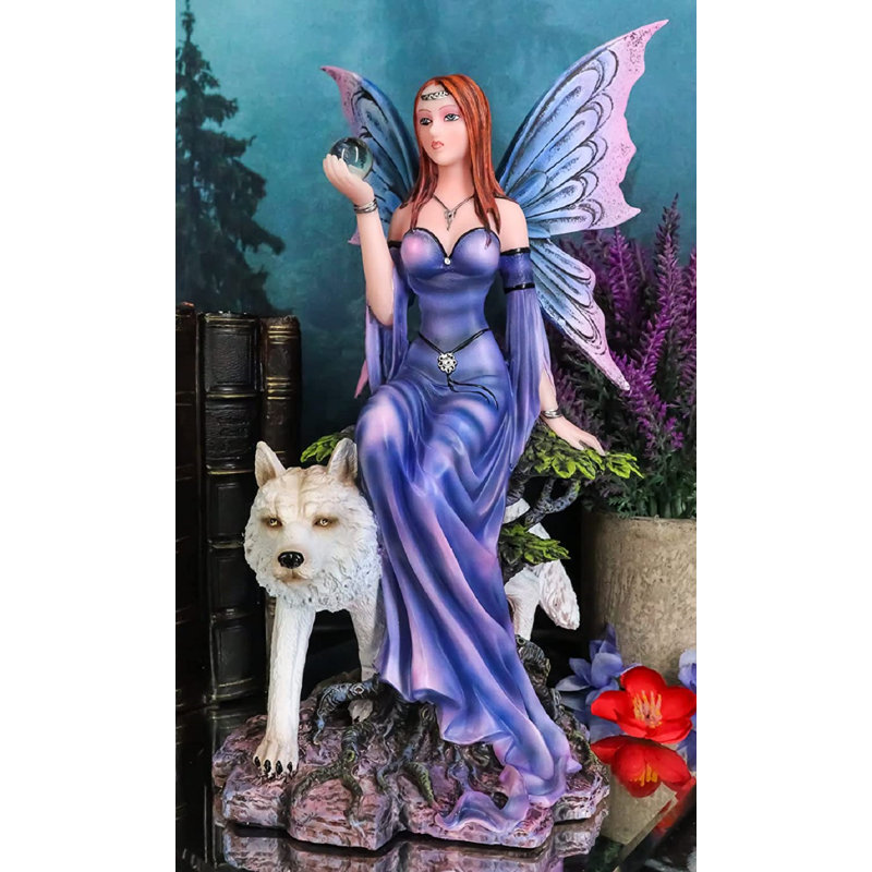 Figurine Amarrion perçant une fée sur un arbre de vie avec un loup des neiges géant