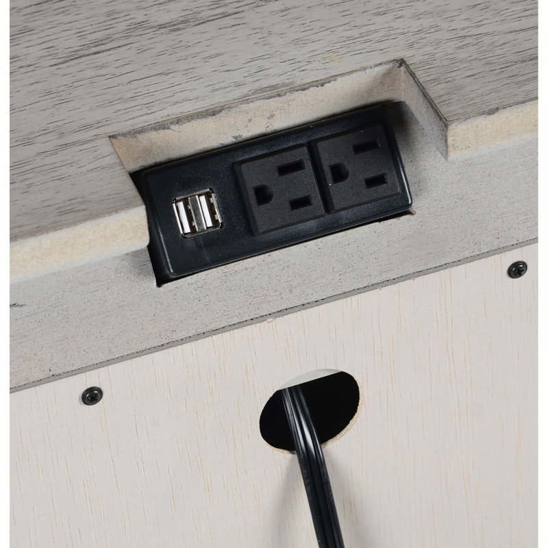 Highland Park - Table de chevet avec USB - Blanc cathédrale