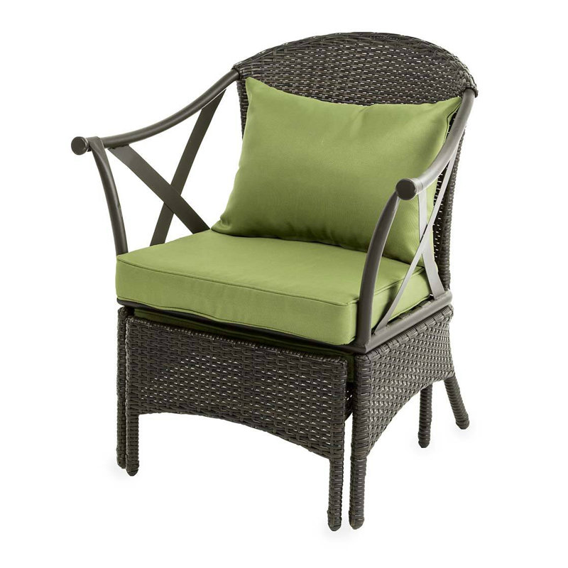 2-Person Wicker Patio Set with Light Green Cushions