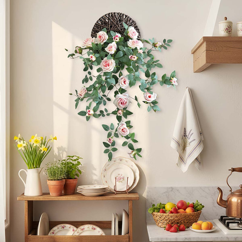 Roses artificielles suspendues, Rose