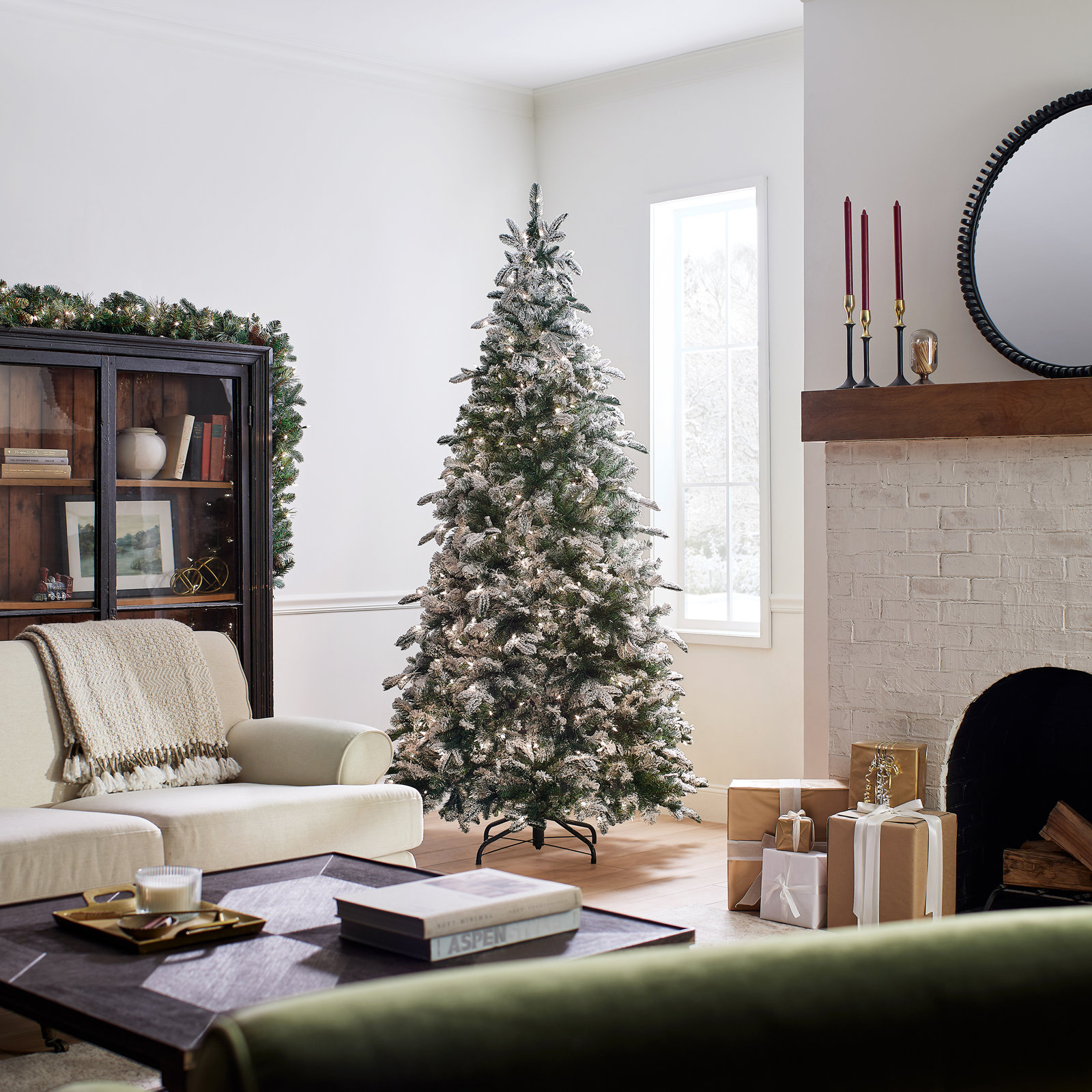 Pre-Lit Christmas Tree, 7.5'