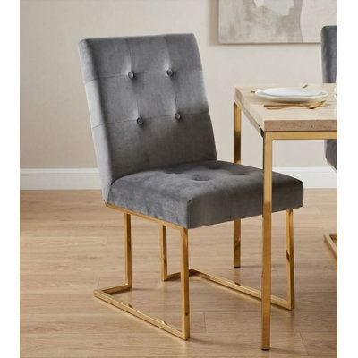 Chaise Nath
