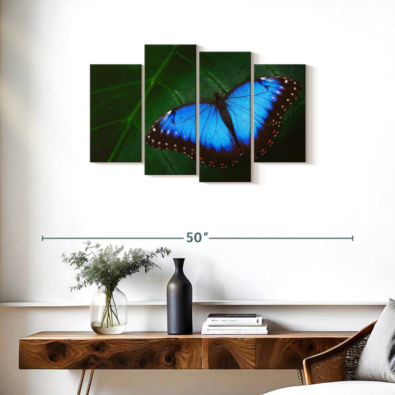 Joli papillon bleu Brampt, H 22 po x l 36 po