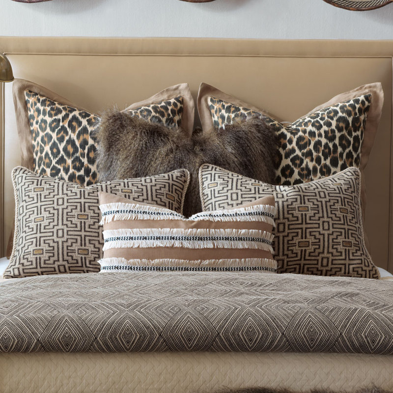 Naya Comforter, Full Comforter, Hand-Tacked