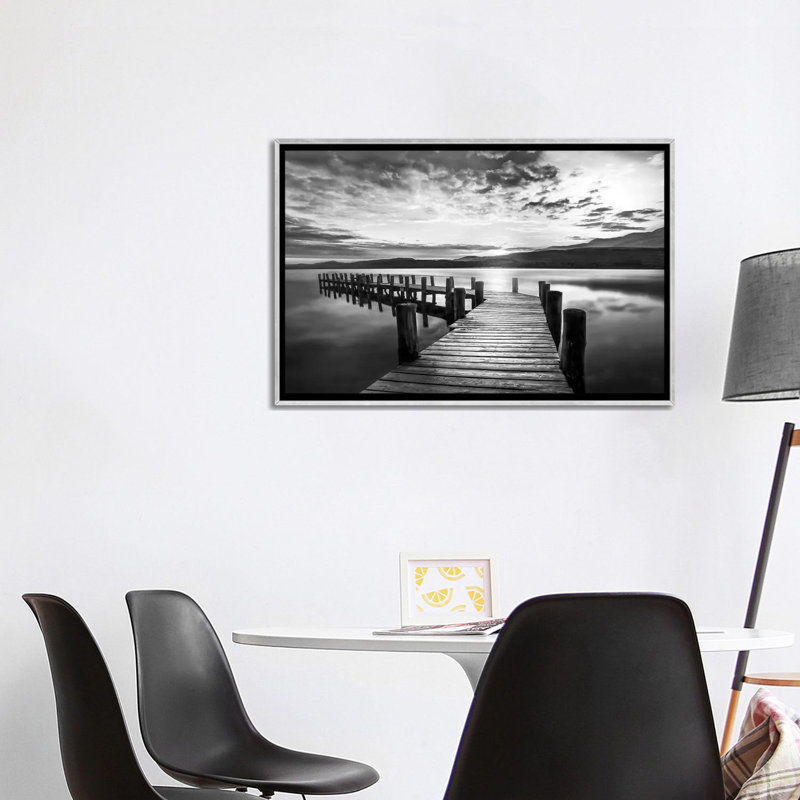 « Evening dock » par Mike Calascibetta-reproduction de photo, Pas de tapis, Toile avec cadre argenté