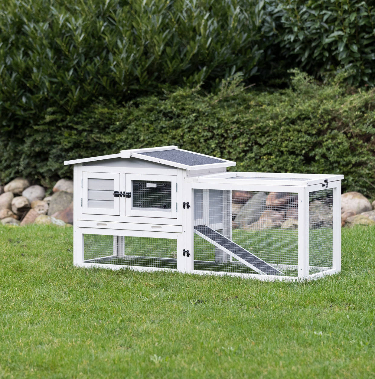 TRIXIE Insulated Outdoor Rabbit Hutch Ideal for Cold Weather, Secure