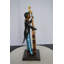 Statue de musicien jouant de son violoncelle en bronze - Taille: L 8 po x l 10 po x H 23 po.