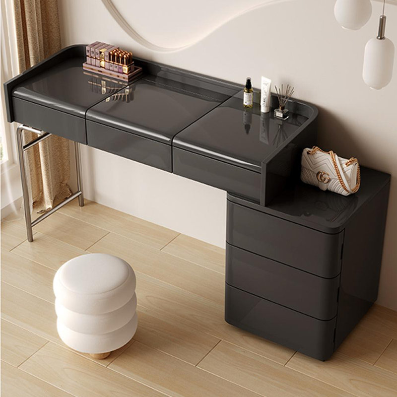 Liburna, Black