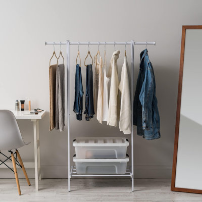 Portemanteaux simple et fonctionnel sur pieds - Organisateur de garde-robe polyvalent avec rangement abondant, facile à assembler, blanc