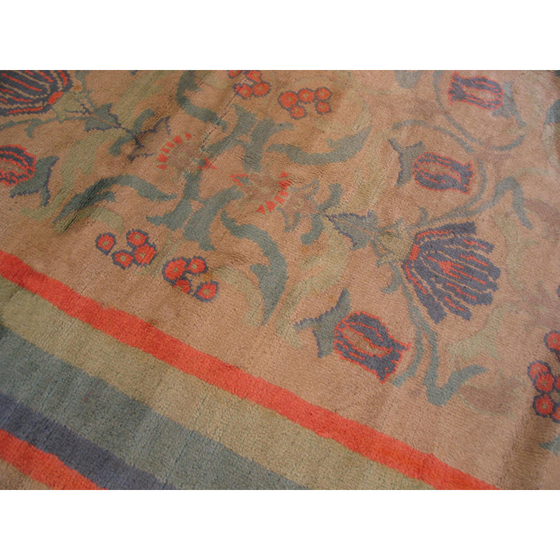 Tapis ivoire clair de couleur ivoire