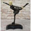 Figurine sculptée à la main en bronze