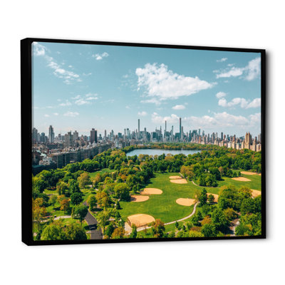 «Futuristic Golf in Central Park», reproduction sur toile