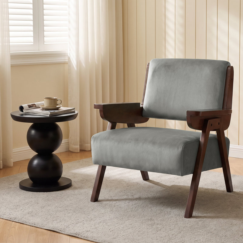 Fauteuil d'appoint rembourré de style moderne du milieu du siècle, de 66 cm de large, avec accoudoirs et pieds en bois massif