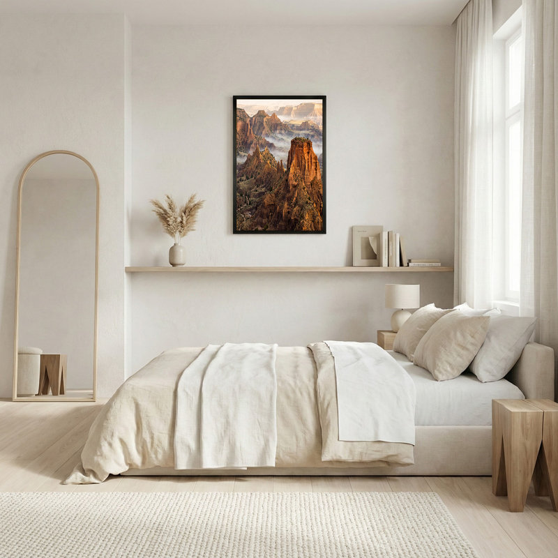"Red Rock Formations in Misty Desert Valley", art mural sur toile, H 20 po x l 30 po
