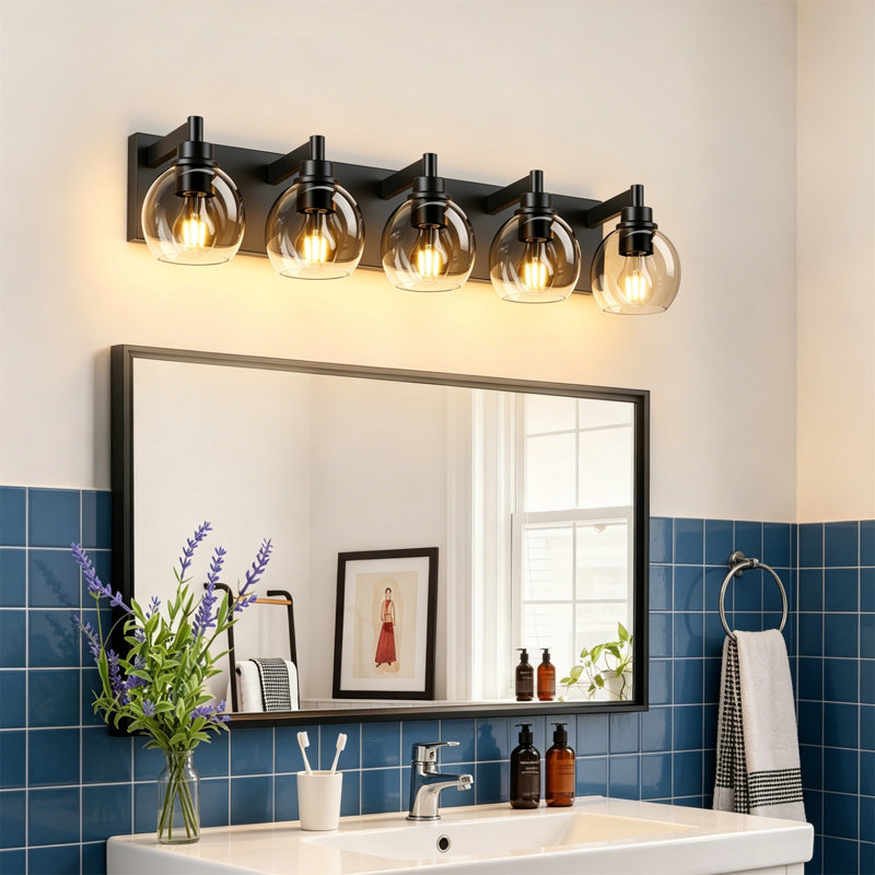 Éclairage pour meuble-lavabo noir mat avec abat-jour en verre transparent, douille E26, 5 Lights