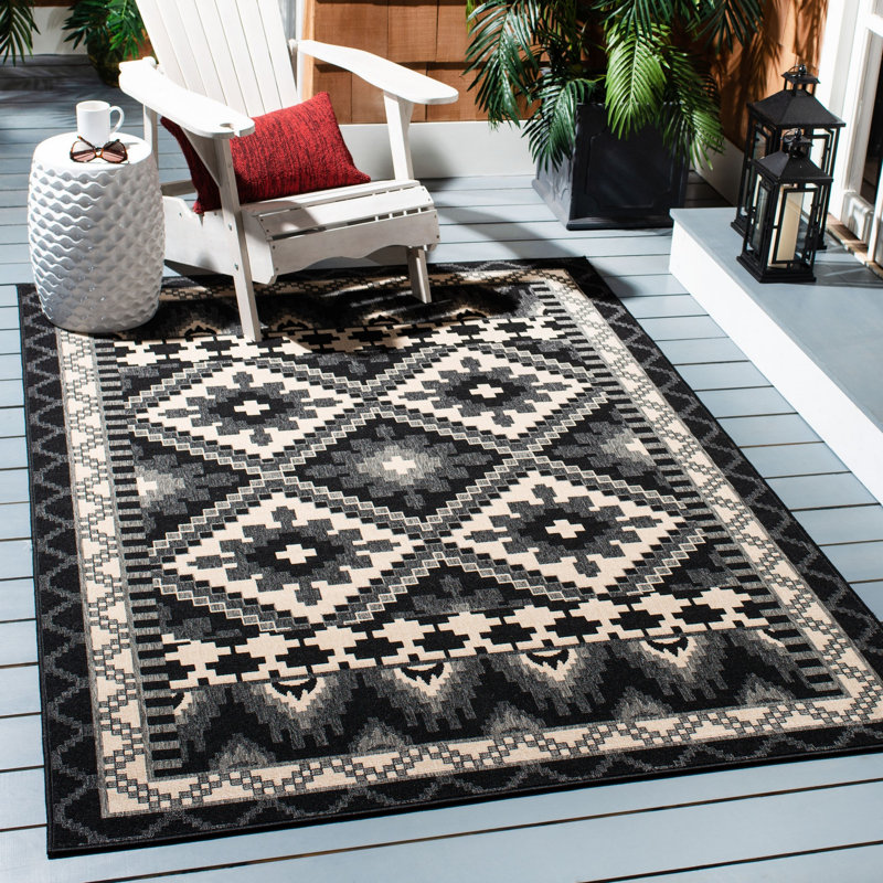 Northpoint Veranda Performance Southwestern Indoor/Outdoor Area Rug, Rectangle 4' x 5'7"