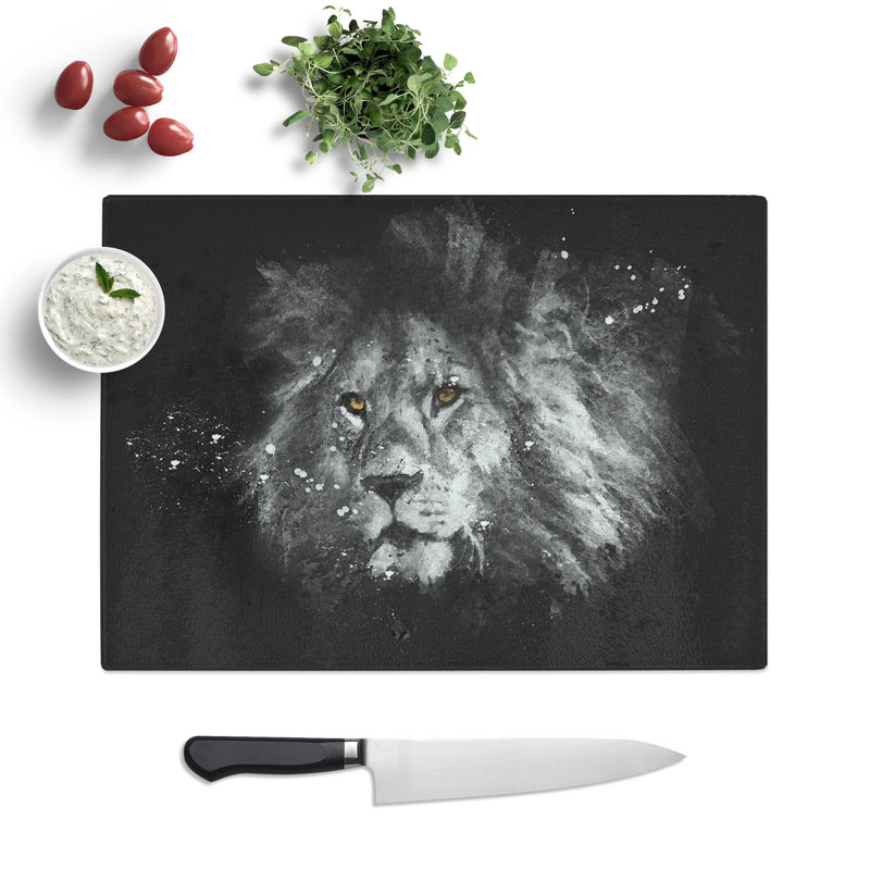 Tempered Glass Lion with Piercing Eyes Chopping Board, 20 cm x 28.5 cm