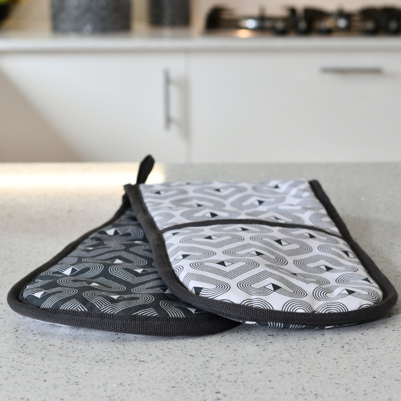 Beau & Elliot Vibe Geometric Potholder
