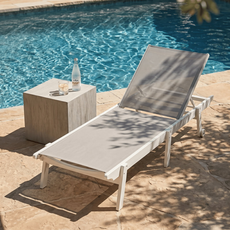 Chaise longue d'extérieur inclinable en PEHD avec roulettes MURCano HDPE