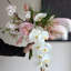 Ornements de fleurs simulées