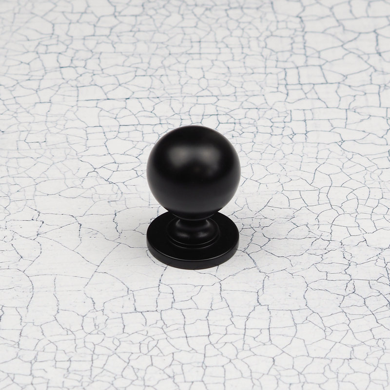 Matt Black Handles & Coordinating Knob, 31mm Knob