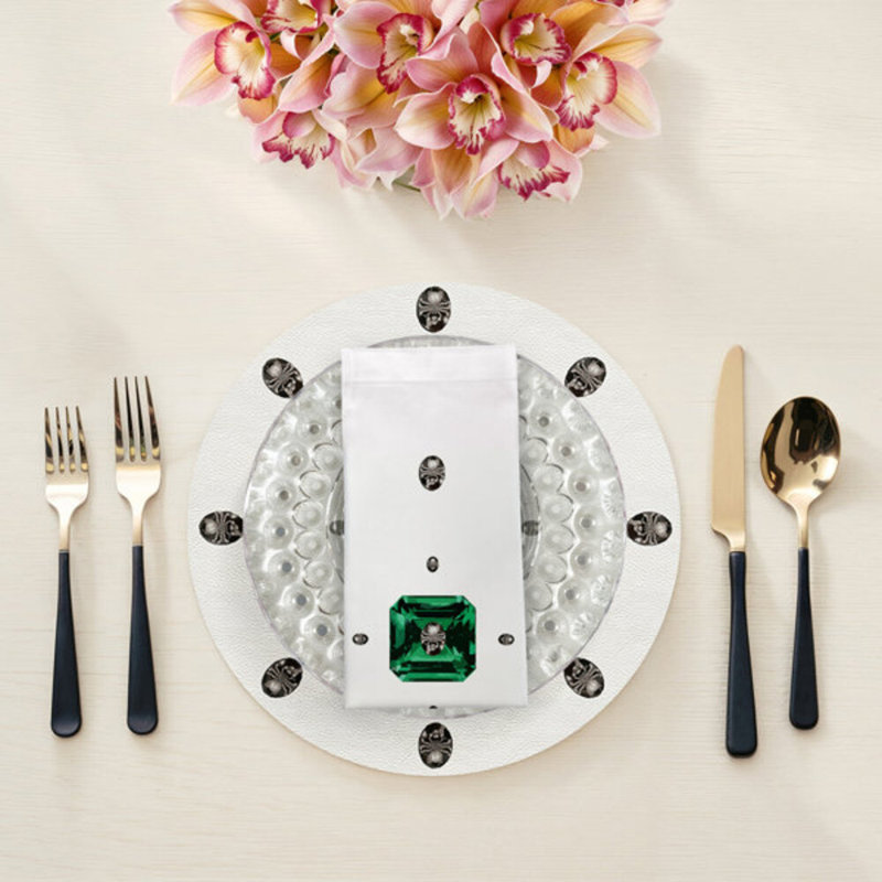 Asscher White Beaded Smooth Tabletop Set