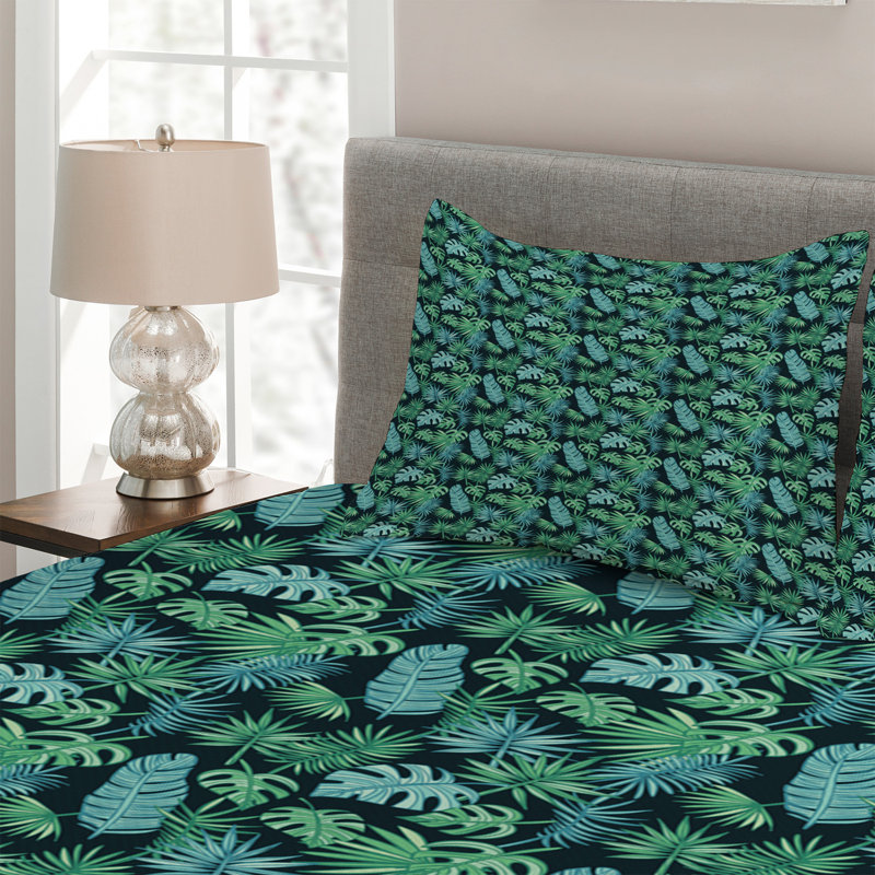 Coastal Polyester Floral Coverlet, Queen Bedspread + 2 Shams