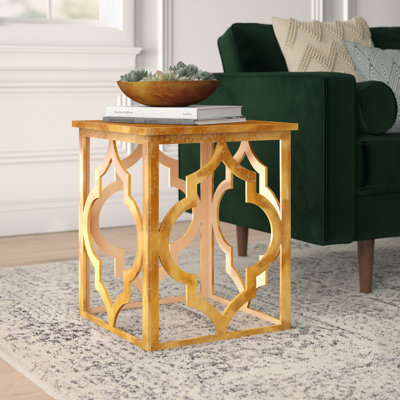 Table de bout cadrée