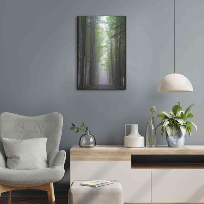 «Foggy Road» par Martin Podt, art mural en métal