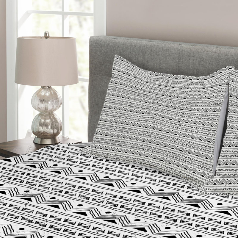 King White and Black Microfiber Quilted Bedspread Set
